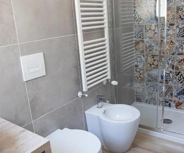 فندق مبيت وإفطار Casa 22 - San Donato بولونيا